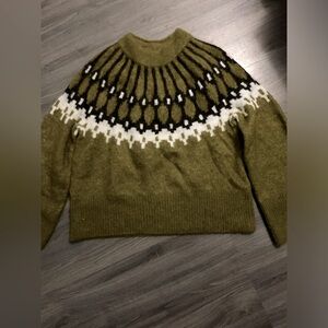 Banana Republic Women’s Fair isle sweater
